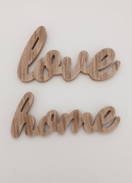 Schriftzug LOVE/HOME